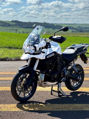 TRIUMPH TIGER EXPLORER 
